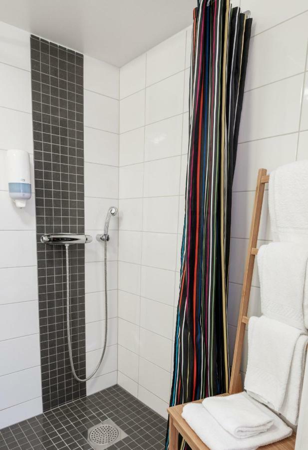 Ettsmart Hotell Sollentuna Bagian luar foto