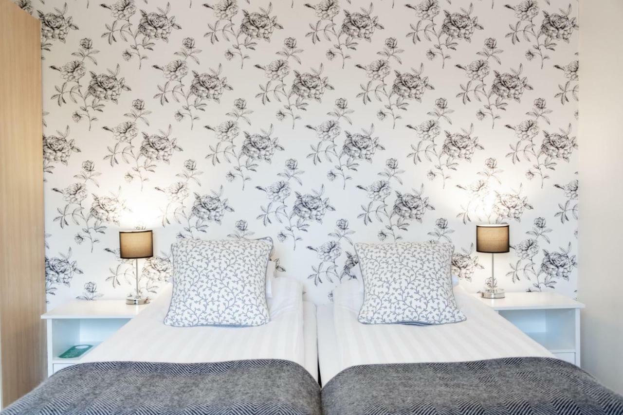 Ettsmart Hotell Sollentuna Bagian luar foto